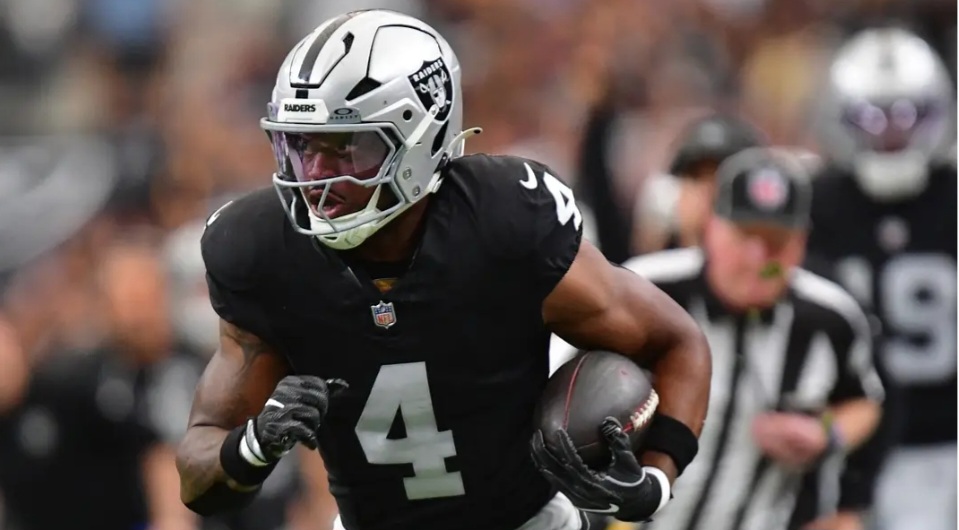 Raiders make mistakes couldnt hold off Steelers